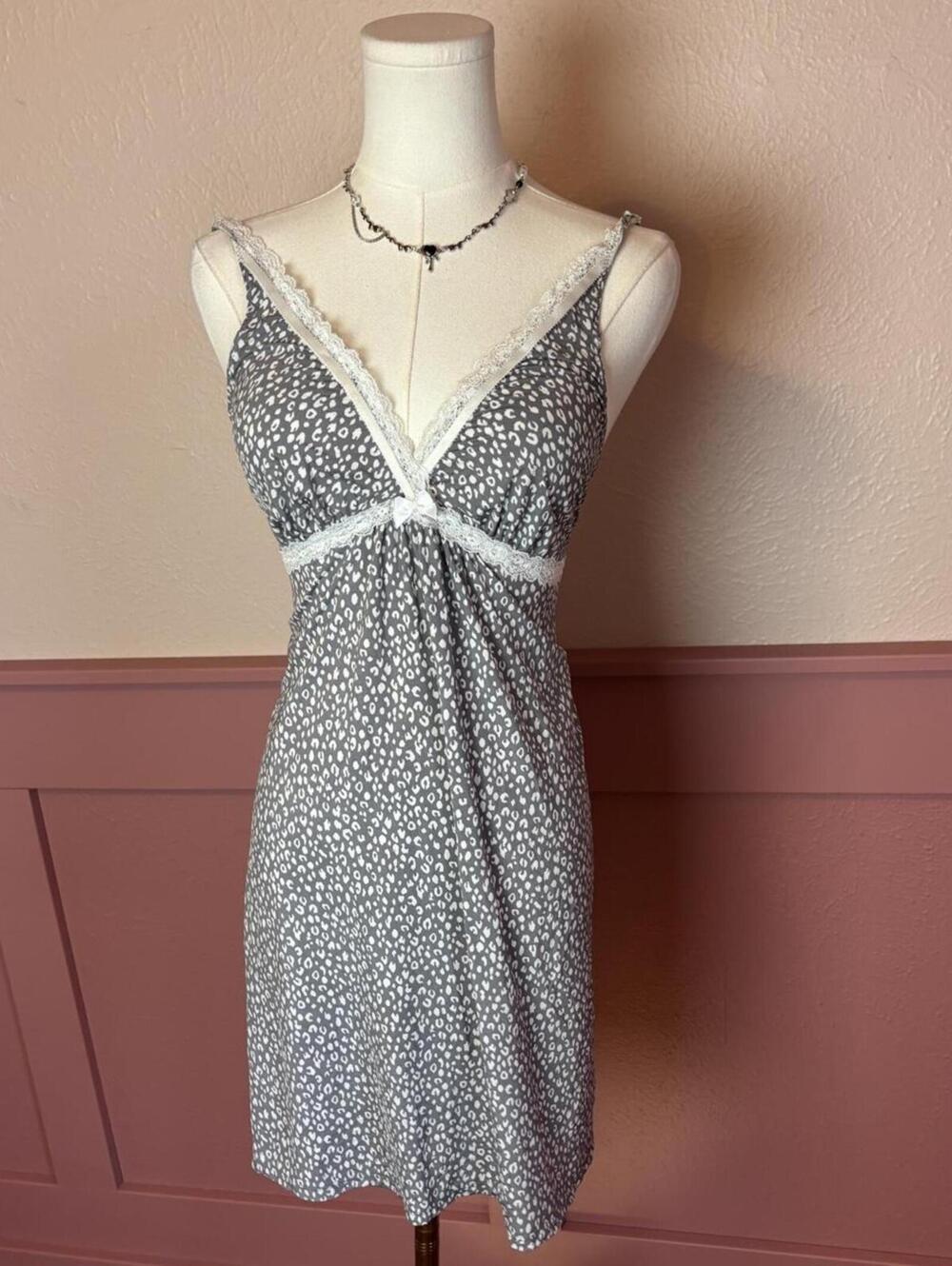 babydoll lace slip chemise bow olsenboye grey leopard sz xl nightie dainty y2k